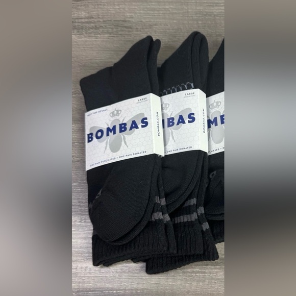Bombas Other - BNWT Bombas Socks Unisex Men’s set of 2 Med and Large available